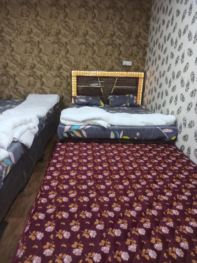 מלון אויאיין Shree Kashi Govardhan Dham מראה חיצוני תמונה